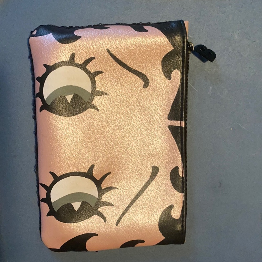 Ipsy makeup bag